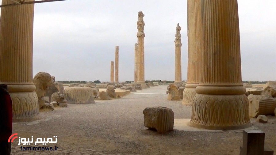 ستون های تخت جمشید